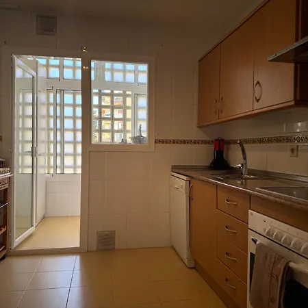 Costalagos House 托雷莫利诺斯